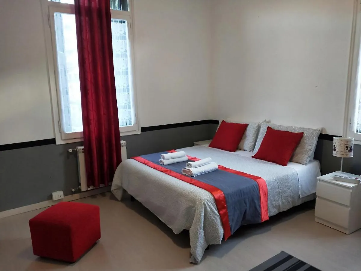 Arco Iris Home Mestre 0*,  Italy